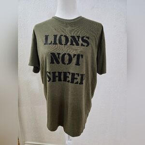 Lions Not Sheep Men's Large Shirt
